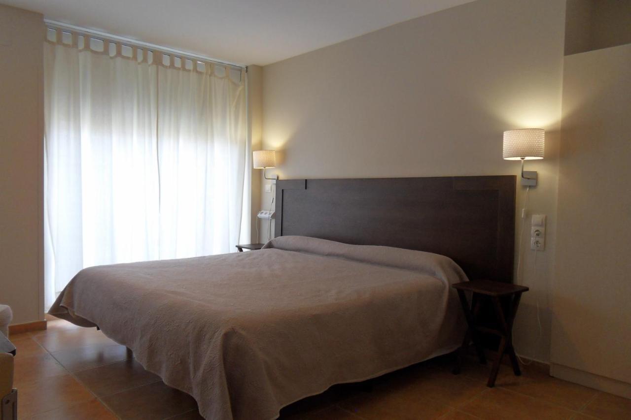 Hostal El Estudio Almansa Esterno foto