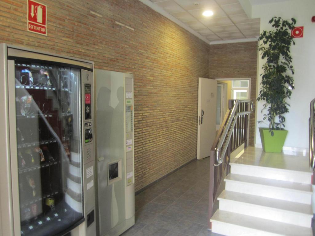 Hostal El Estudio Almansa Esterno foto