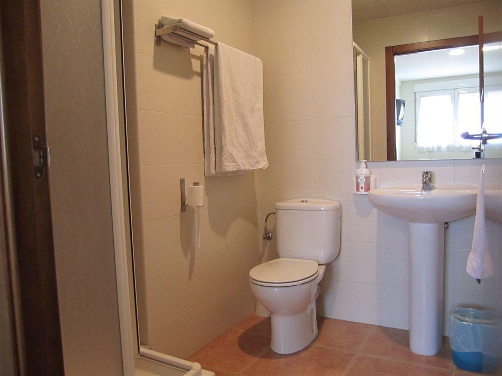 Hostal El Estudio Almansa Esterno foto