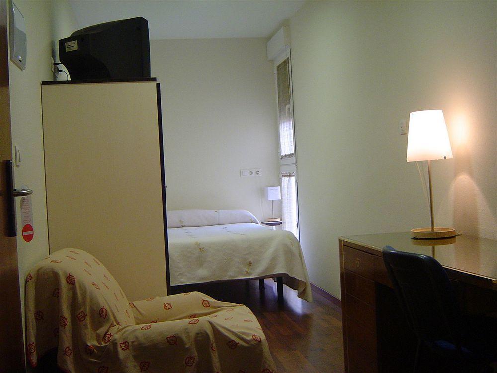 Hostal El Estudio Almansa Esterno foto